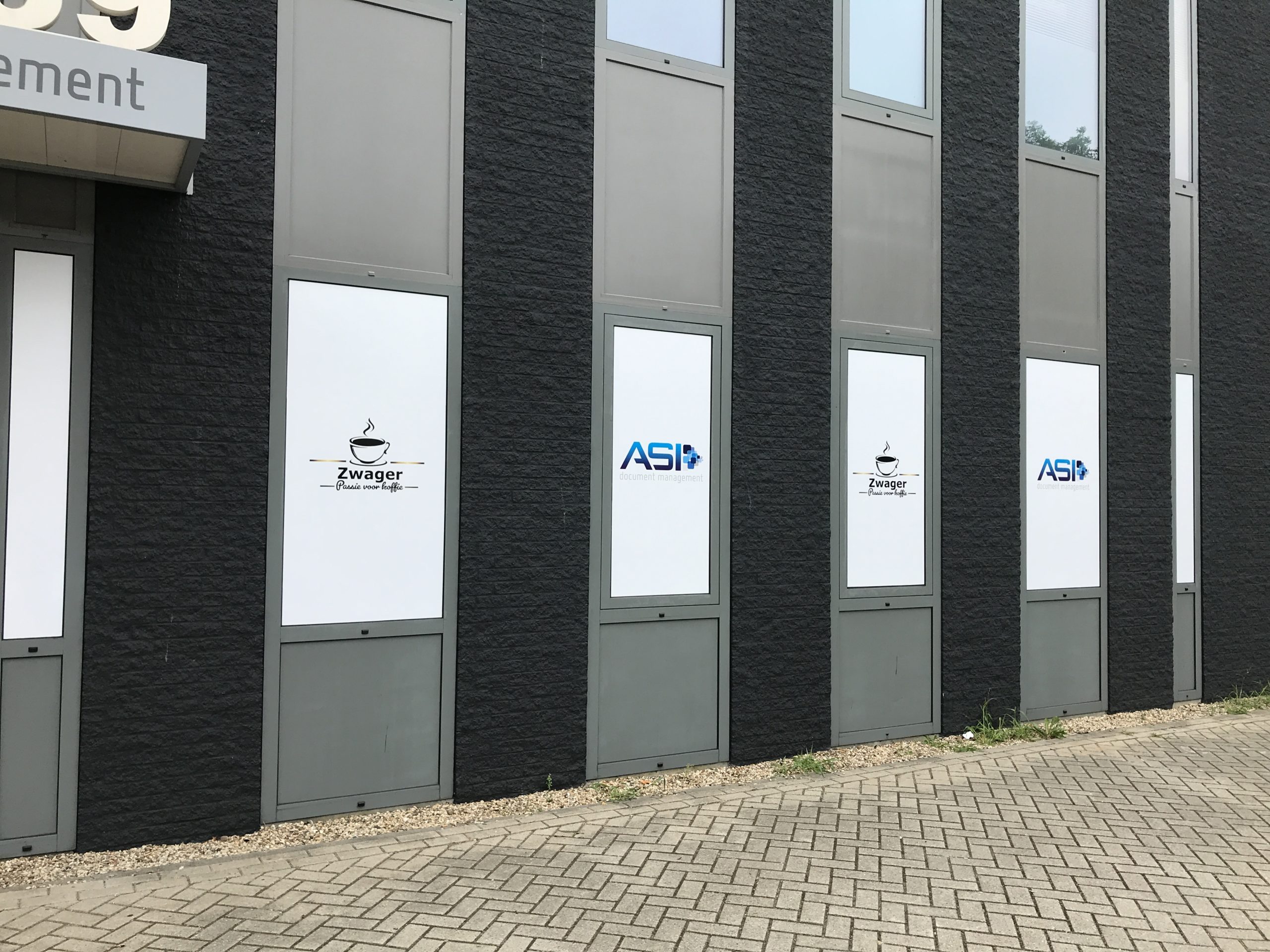 gevelbelettering voor zwager en asi in nijmegen door tijs reclame productie